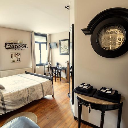 Aux Petits Bonheurs Hotel La Gorgue Eksteriør billede