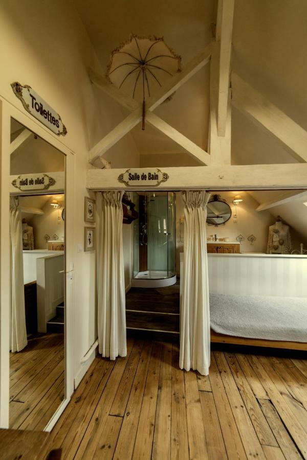 Aux Petits Bonheurs Hotel La Gorgue Eksteriør billede