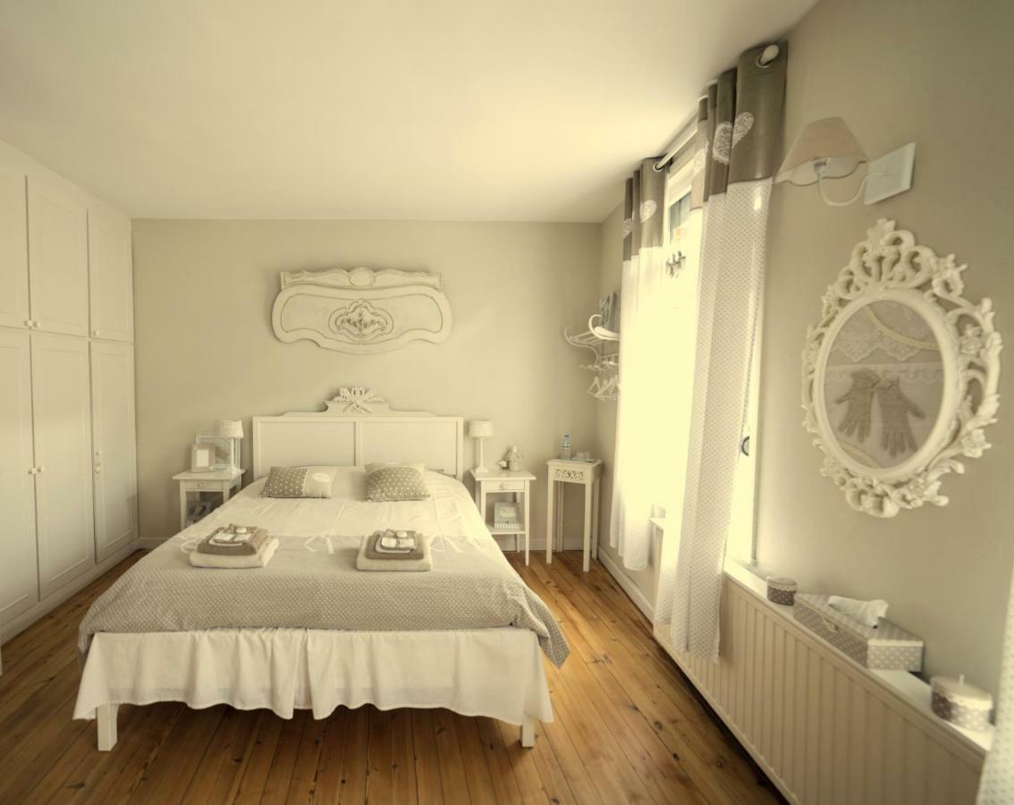 Aux Petits Bonheurs Hotel La Gorgue Eksteriør billede